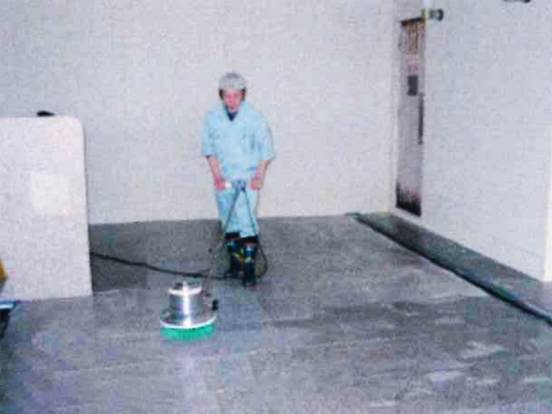 ゴルフ場浴室の防滑